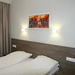 La Casa 3* Tsigov Chark